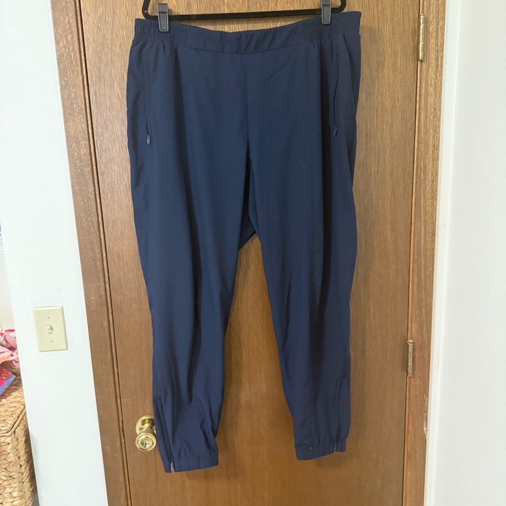 Old Navy Active Navy Stretch Tech Tall Joggers